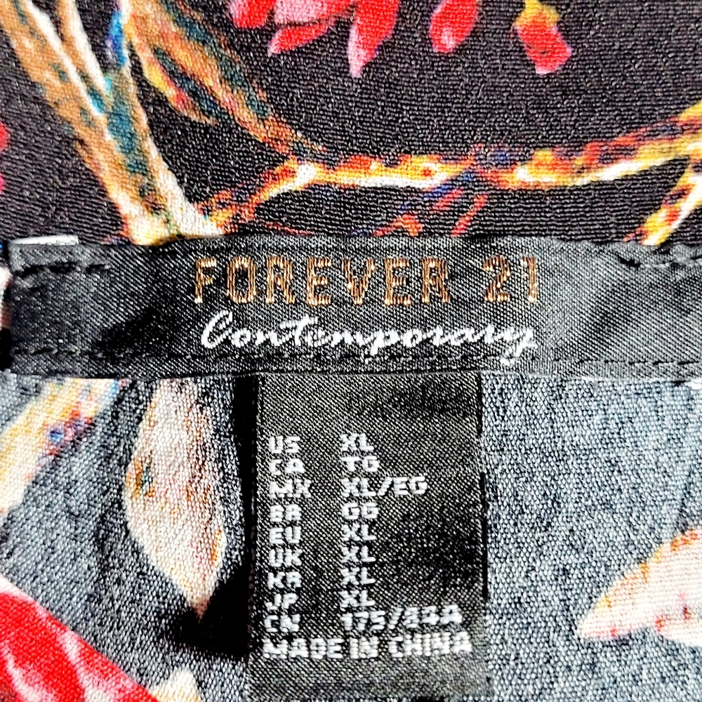 Forever 21 High Rise Rose Print Flare Pants Women's (XL) - Picture 2 of 6